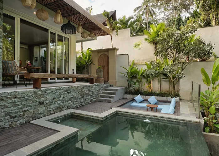 Changi Jungle Villa *