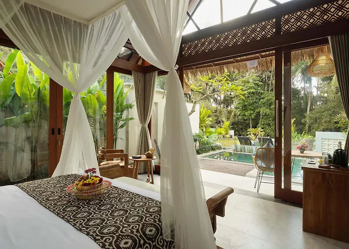 Changi Jungle Villa