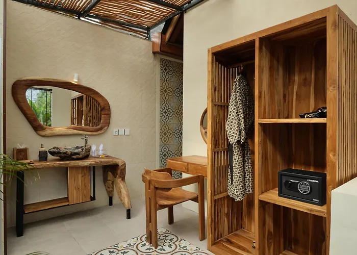 Changi Jungle Villa